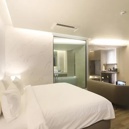 The Signature Hotel Airport-2